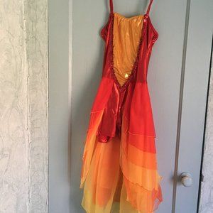 Dance costume with hairpiece